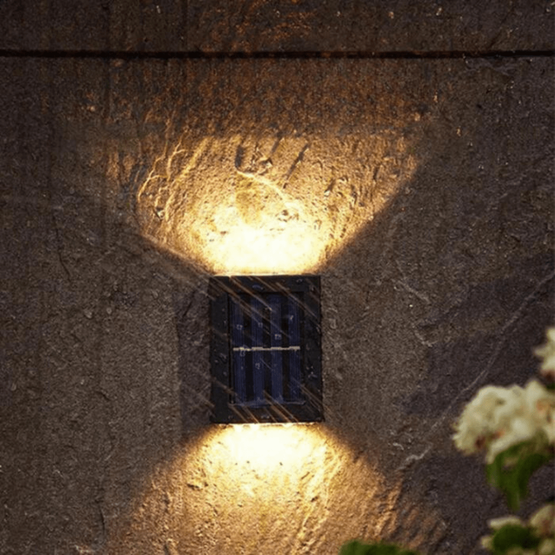 AuroraLux | Luxe Draadloze Solar Wandlampen – Warm Licht & Weerbestendig Design