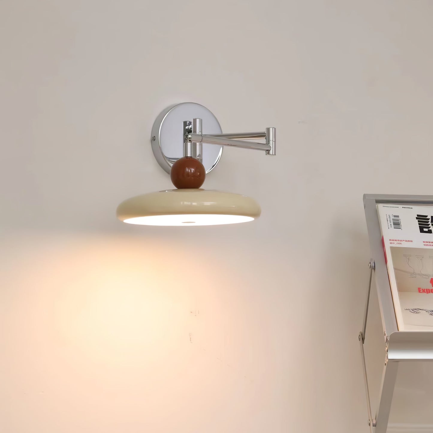 Lola Wandlamp met Zwenkarm