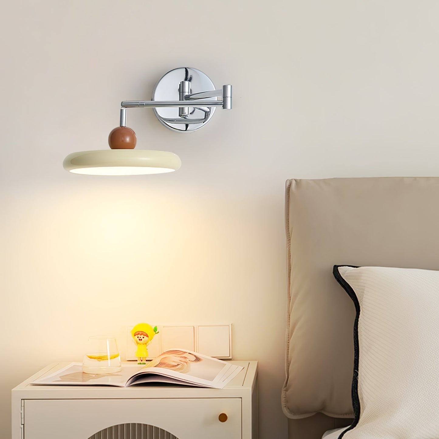 Lola Wandlamp met Zwenkarm