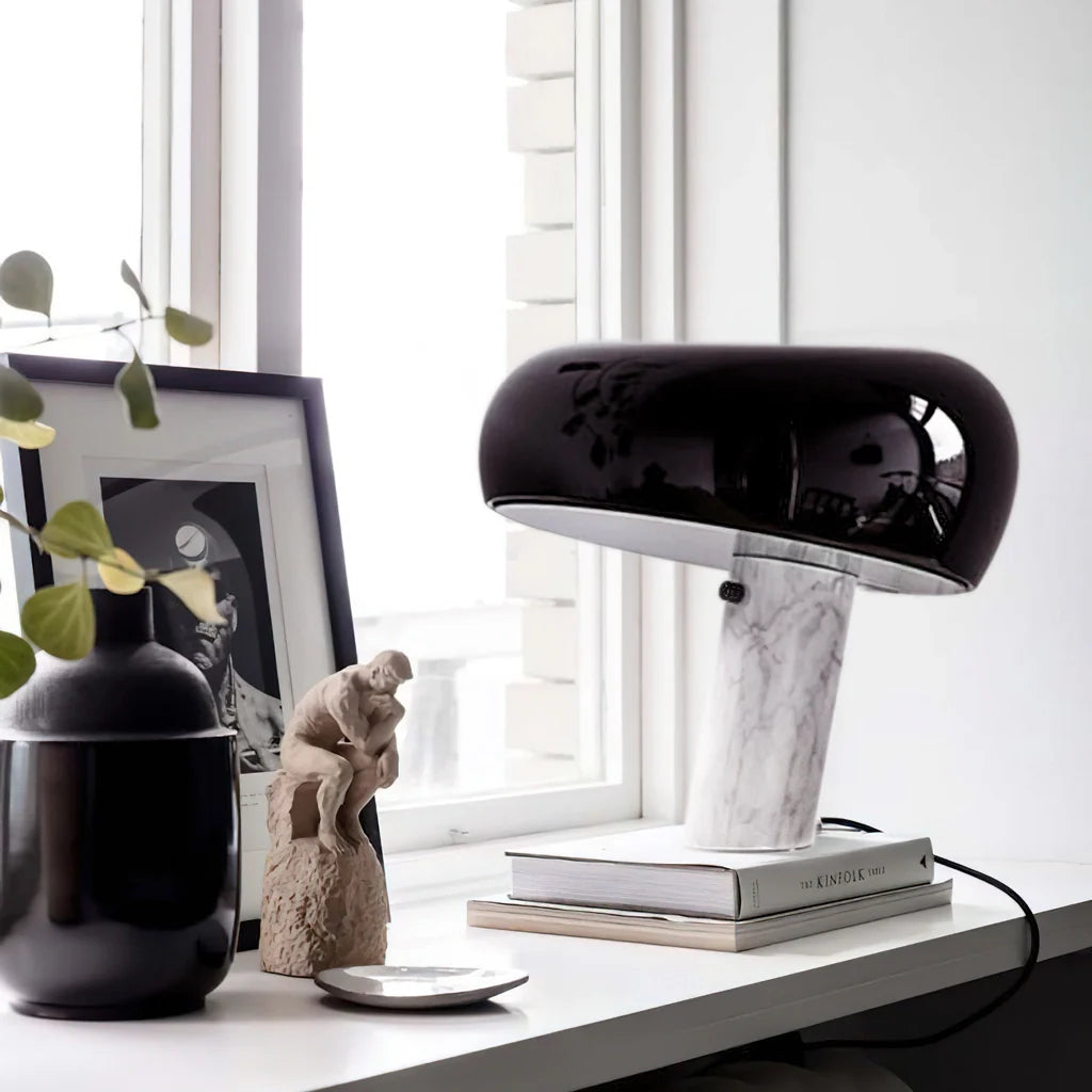 Lugh - Minimalistische Tafel Lamp