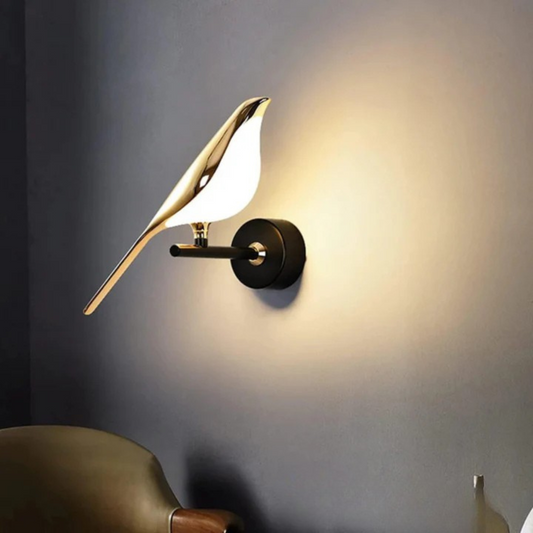 Auralis™ | Wandlamp met Gouden Vogels – Artistieke Sfeerlamp voor Slaapkamer, Hal of Hotelinterieur