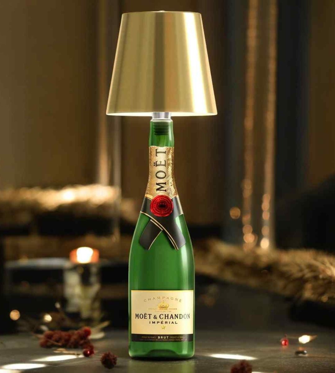 LuminaBottle | Luxe Oplaadbare Fleslamp – Warm LED Licht & USB-C Verlichting in Stijlvol Design