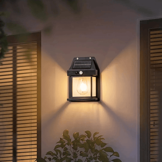 Solvéo | Moderne Solar Wandlamp – Luxe & Waterdicht met Warm LED Licht