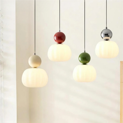 Solenne | Art Deco Hanglamp – Crèmekleurige Glazen Lamp met Gouden Details
